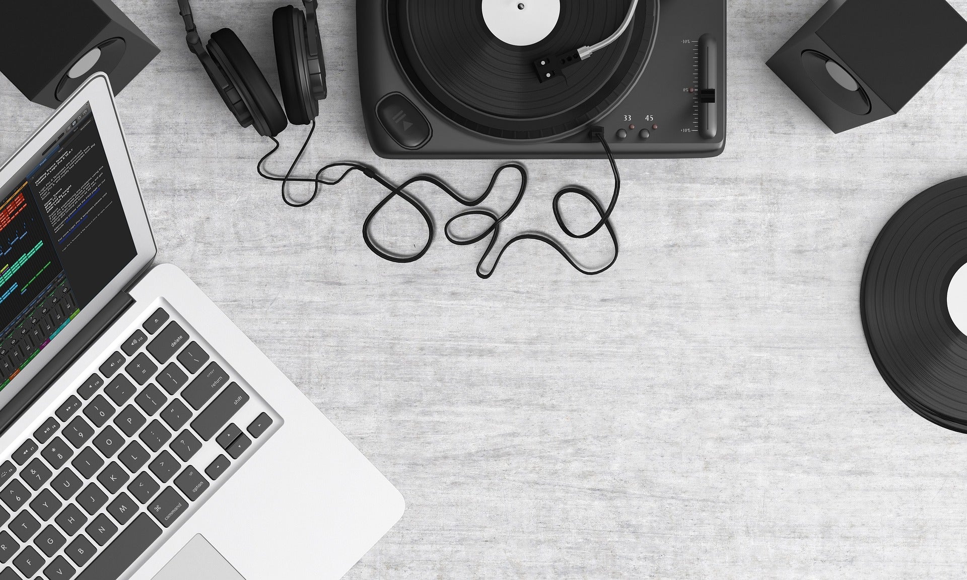 Electronics & Accessories